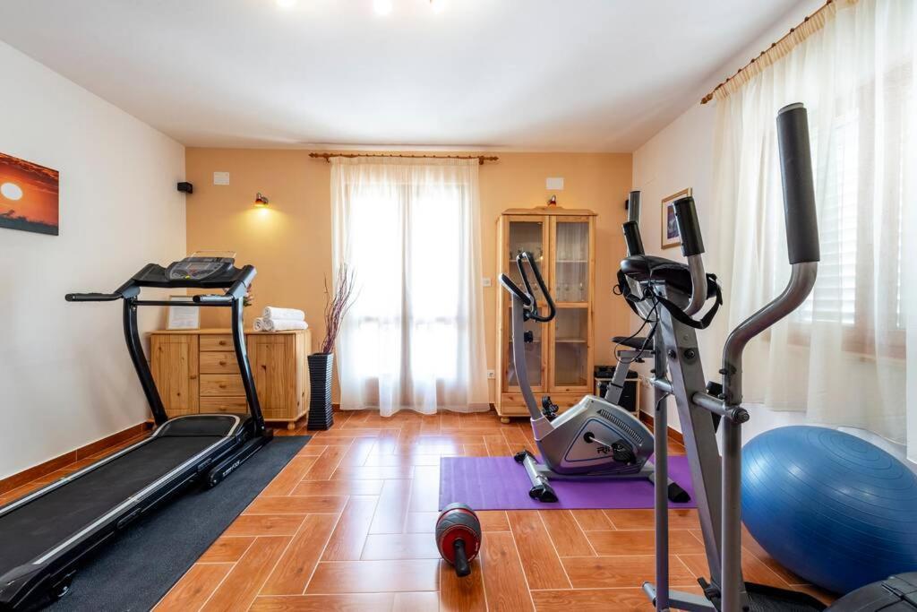 Vila Vergatum-Privacy,Gym,Billiards,Table Tennis Donji Brgat Dış mekan fotoğraf
