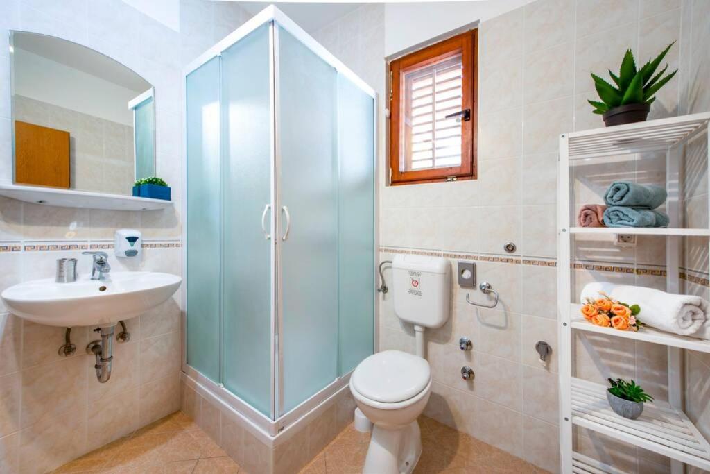 Vila Vergatum-Privacy,Gym,Billiards,Table Tennis Donji Brgat Dış mekan fotoğraf