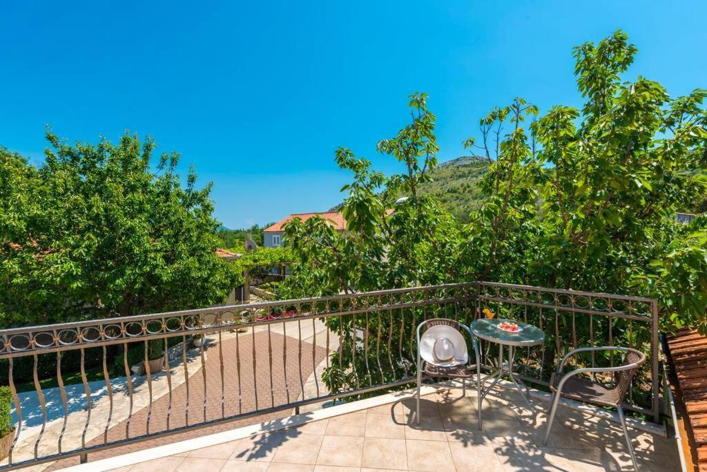 Vila Vergatum-Privacy,Gym,Billiards,Table Tennis Donji Brgat Dış mekan fotoğraf